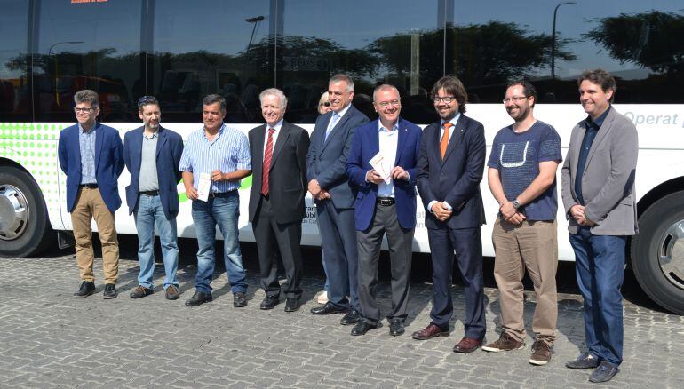 La presentació del bus Exprés s'ha dut a terme a l'estació de busos de Reus.