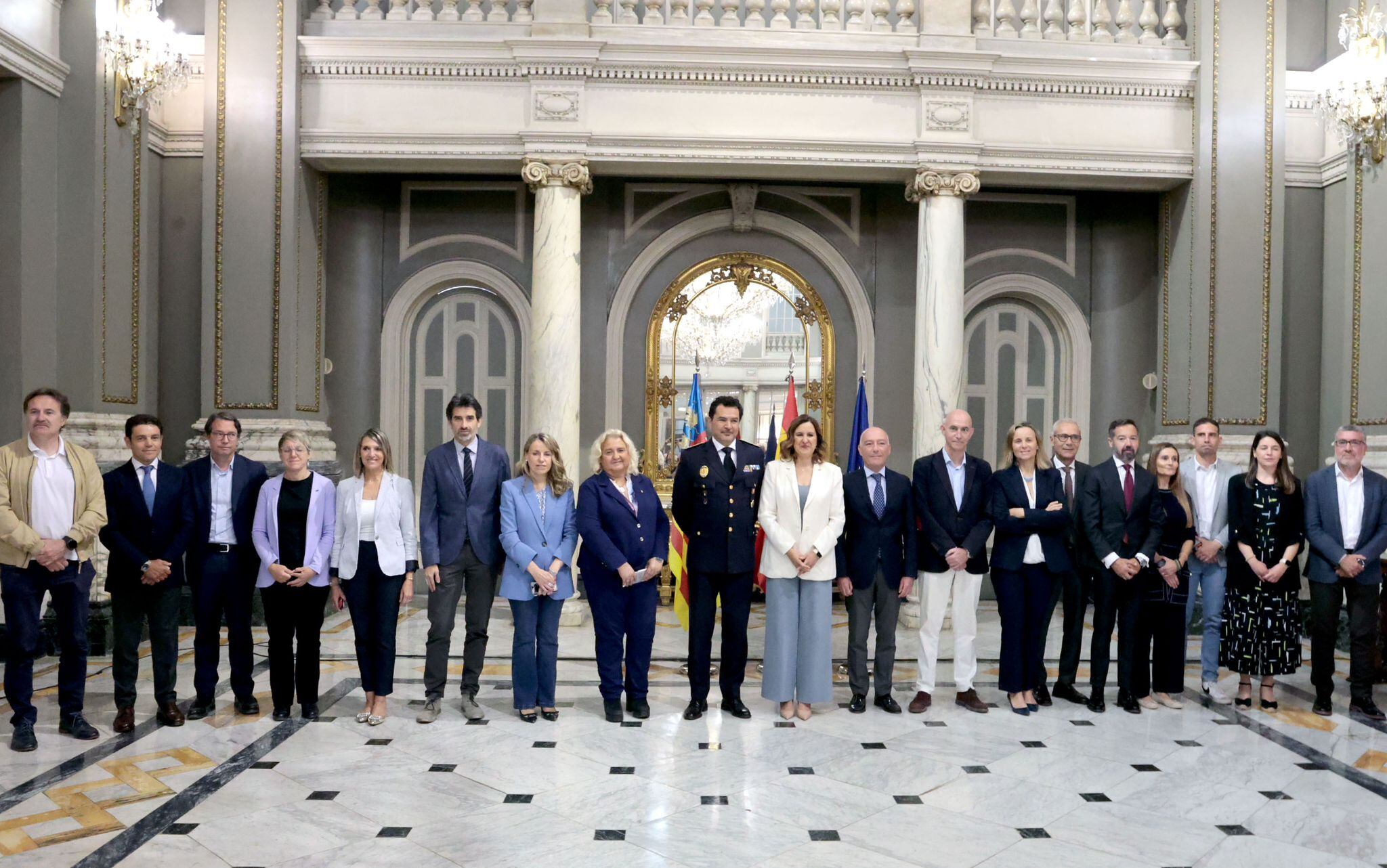 Toma de posesión del nuevo jefe de la Policía Local de València, Ángel Albendín