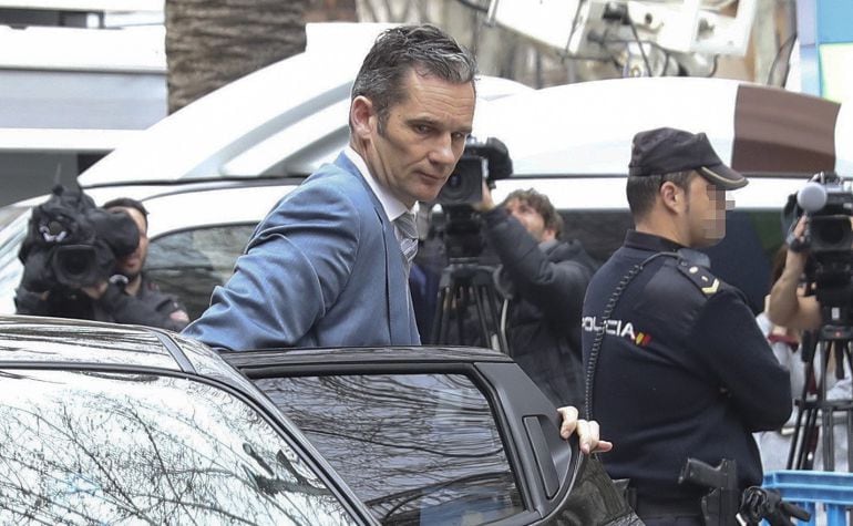 El marido de la infanta Cristina, Iñaki Urdangarin, llega a la Audiencia de Palma 