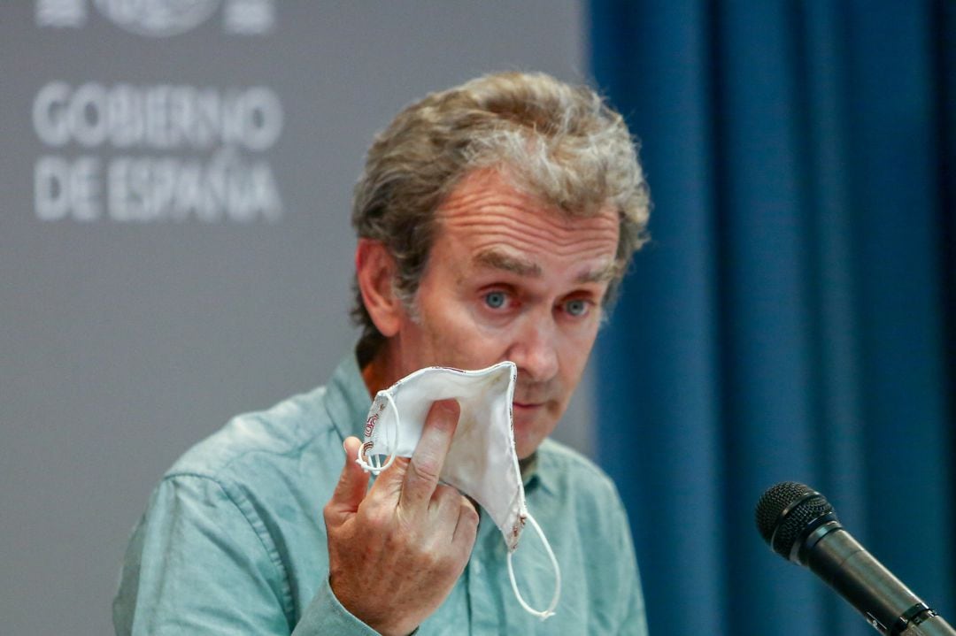 El director del Centro de Alertas y Emergencias Sanitarias (CAES), Fernando Simón, durante una rueda de prensa. 