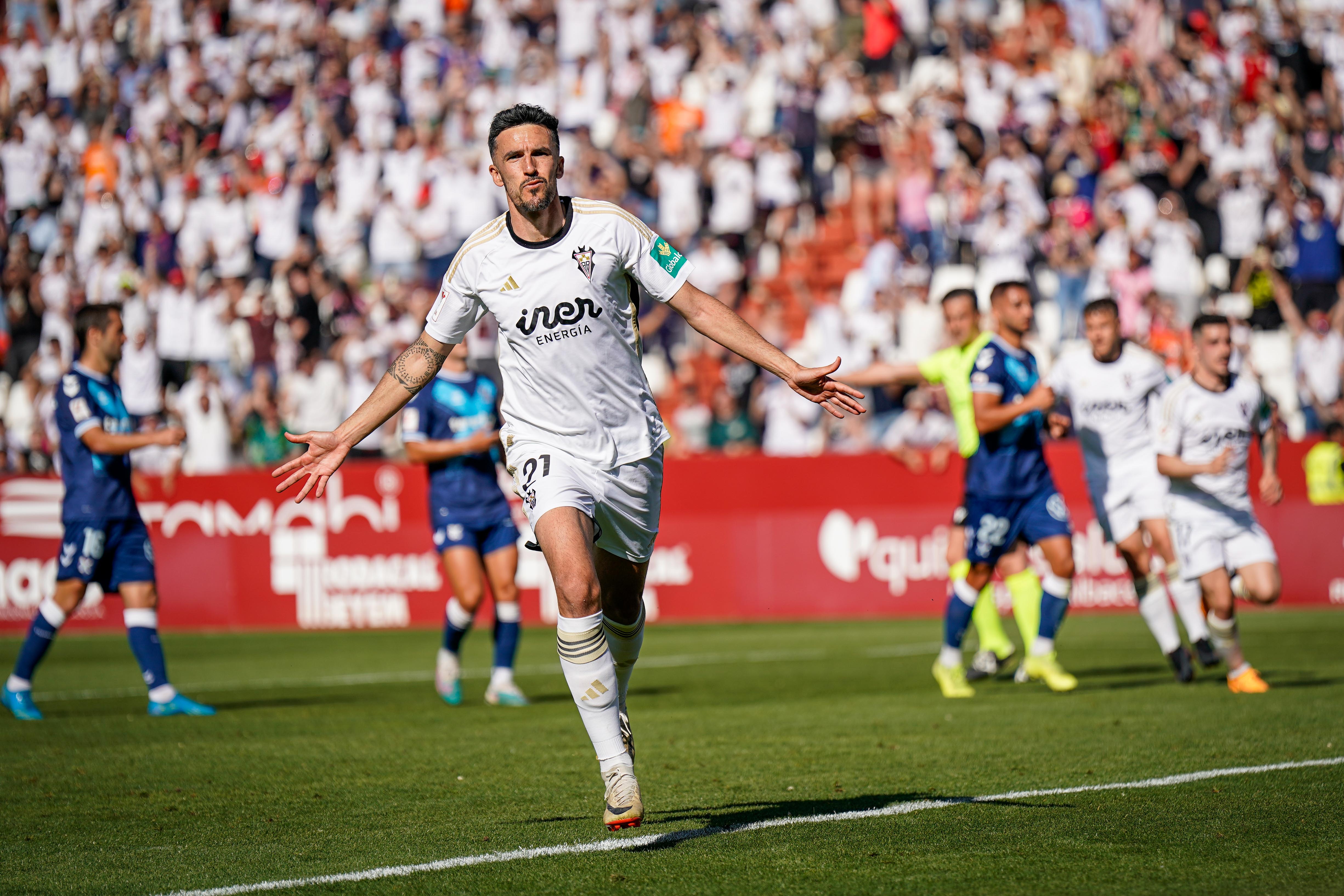 Quiles celebrando el gol frente al Tenerife