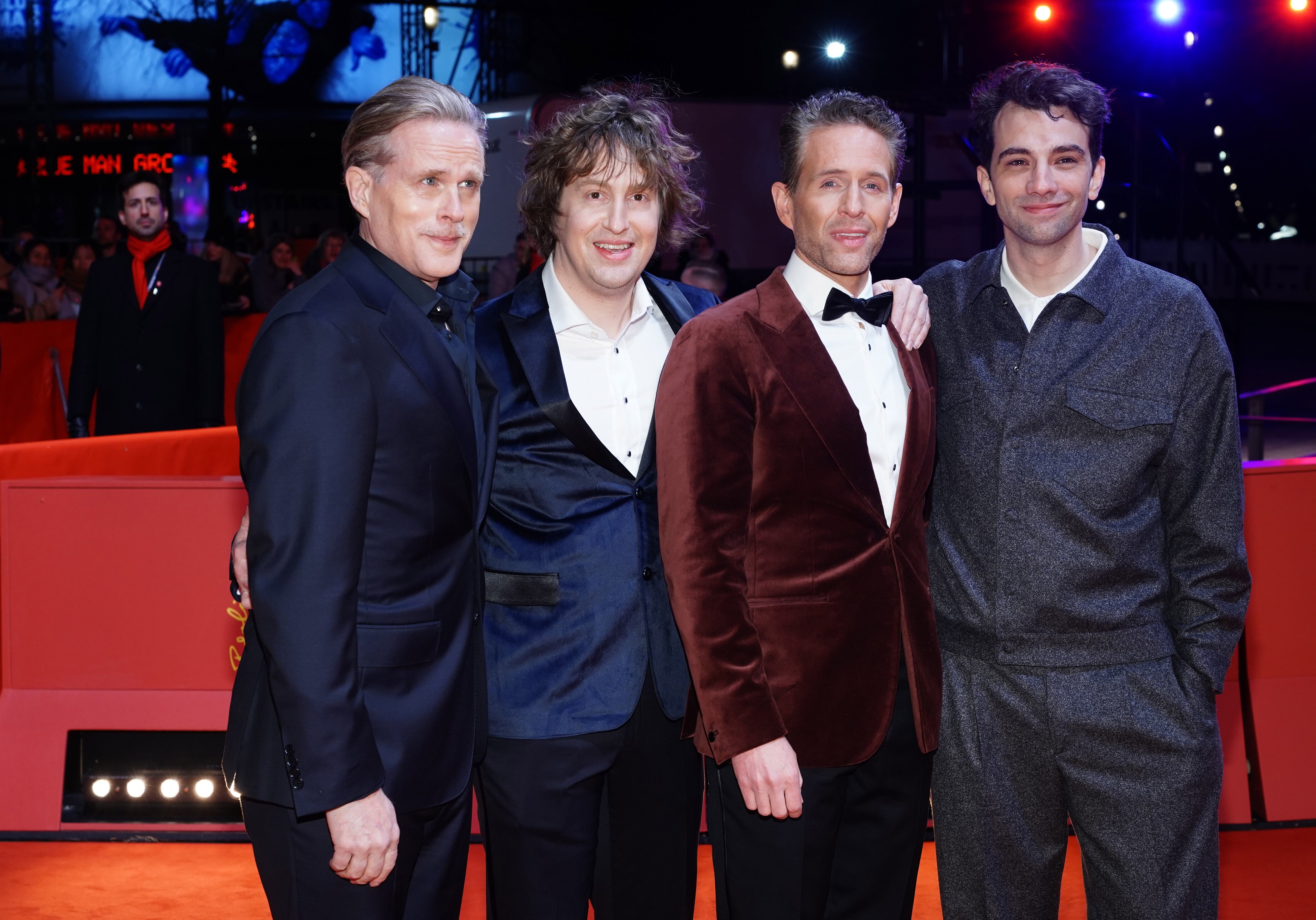 Berlin (Germany), 17/02/2023.- (L-R) Actors Cary Elwes, director Matt Johnson, Glenn Howerton and Jay Baruchel arrive for the premiere of the movie BlackBerry during the 73rd Berlin International Film Festival &#039;Berlinale&#039; in Berlin, Germany, 17 February 2023. The in-person event runs from 16 to 26 February 2023. (Cine, Alemania) EFE/EPA/CLEMENS BILAN
