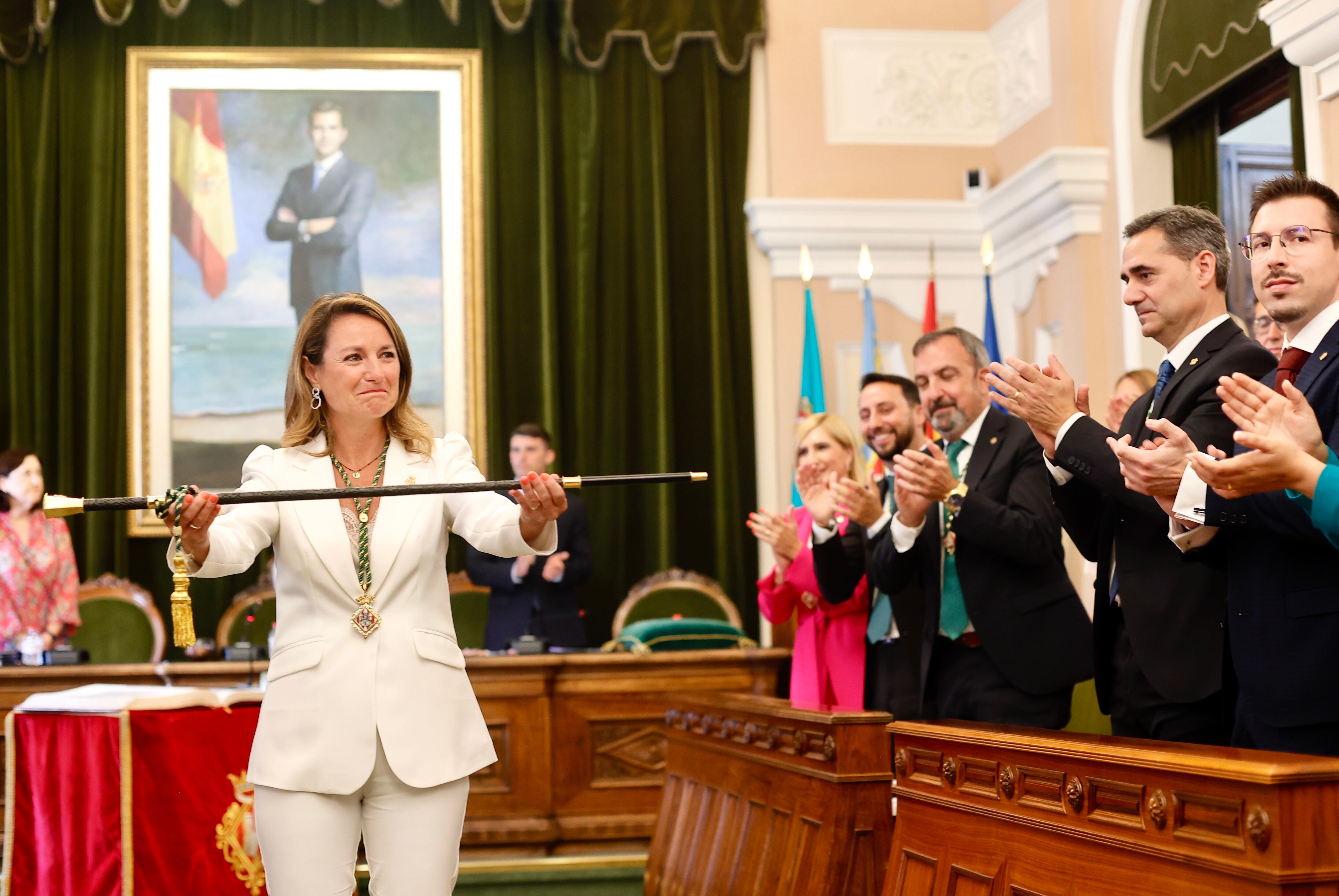 La popular Begoña Carrasco en el pleno de investidura como alcaldesa de Castelló de la Plana