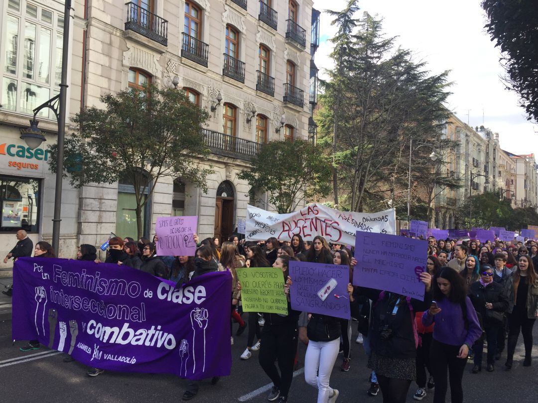 Los estudiantes de manifiestan por la igualdad de género