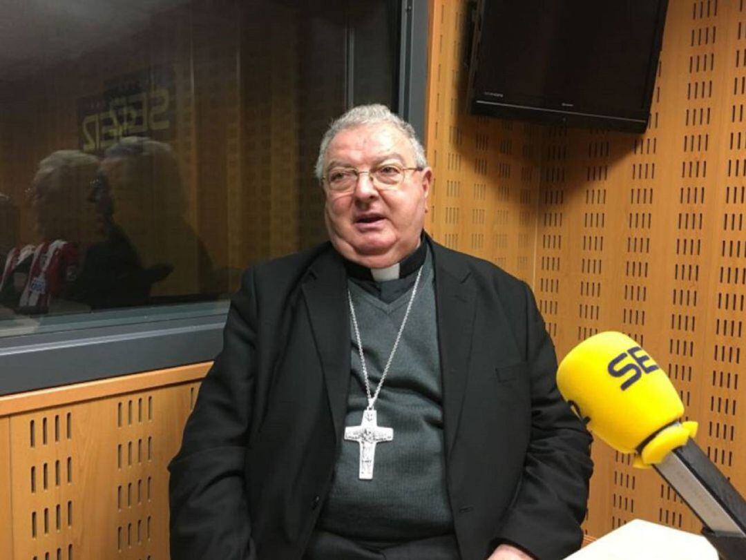 El Obispo de Palencia evoluciona favorablemente