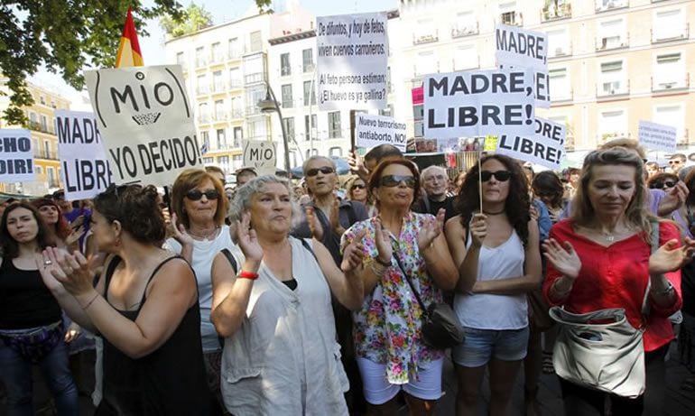 Manifestación en contra de la reforma del aborto que planteaba Gallardón