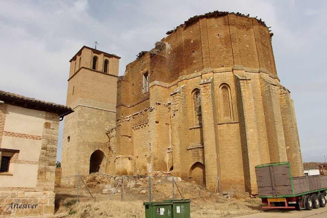 Iglesia de San Miguel en Becerril de Campos (Palencia)