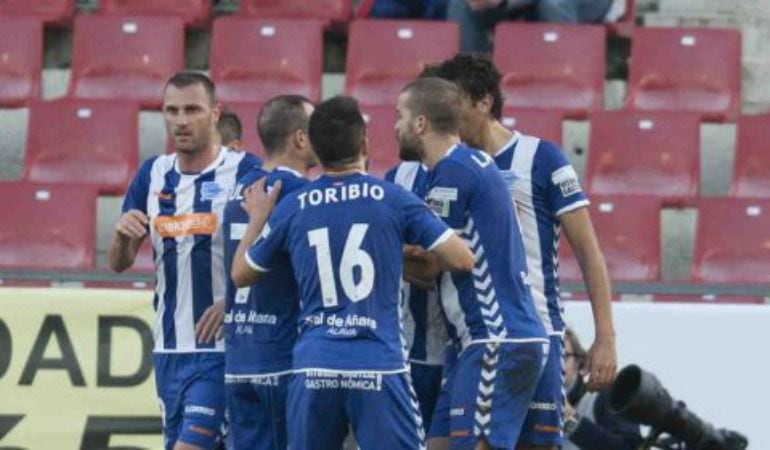 El Alavés necesita sumar en Zorrilla tras la derrota ante el Mirandés en Vitoria