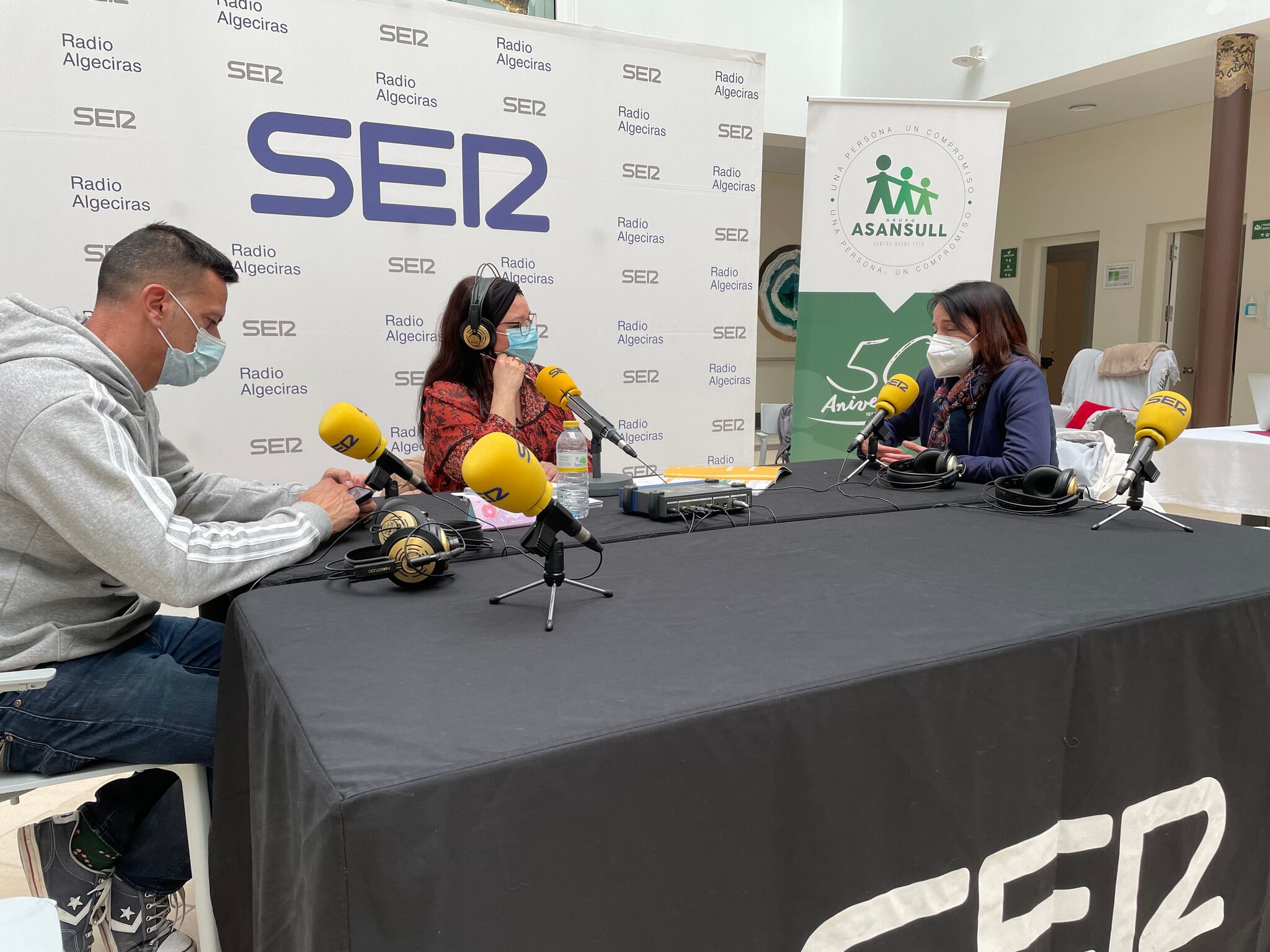 Santi Macías, Alaho; Gloria Masallá y María casares (coordinadora directores Algeciras).