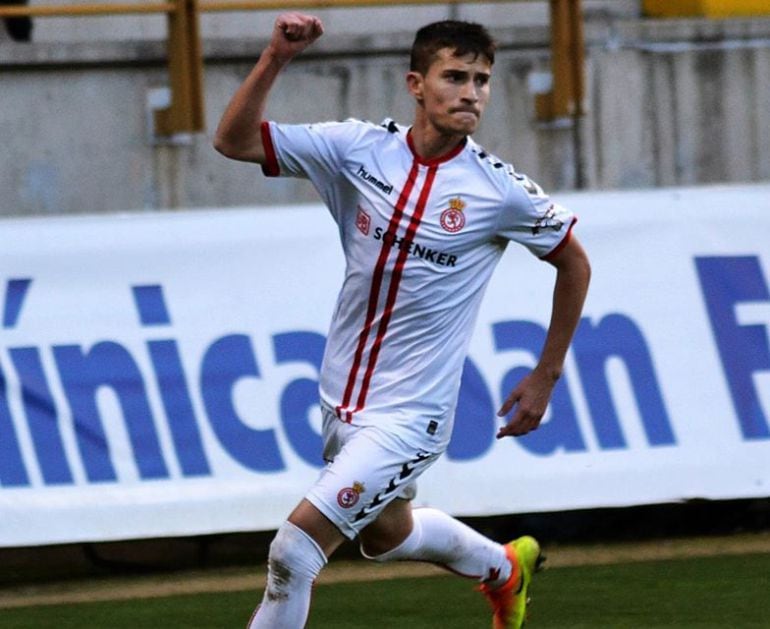 Toni celebra su úitimo gol con la Cultural