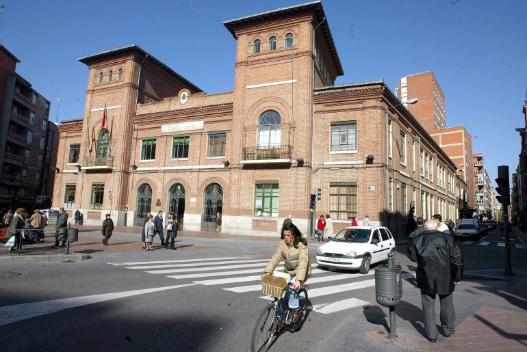 Edificio del colegio público García Quintana de Valladolid