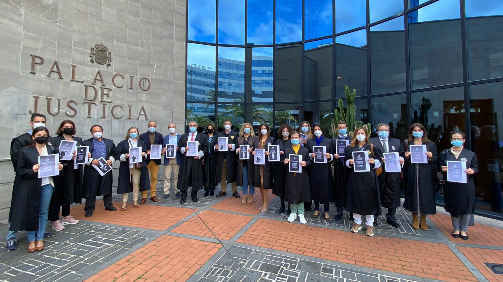 Huelga de los Letrados de Administración de Justicia en Santa Cruz de Tenerife, Canarias