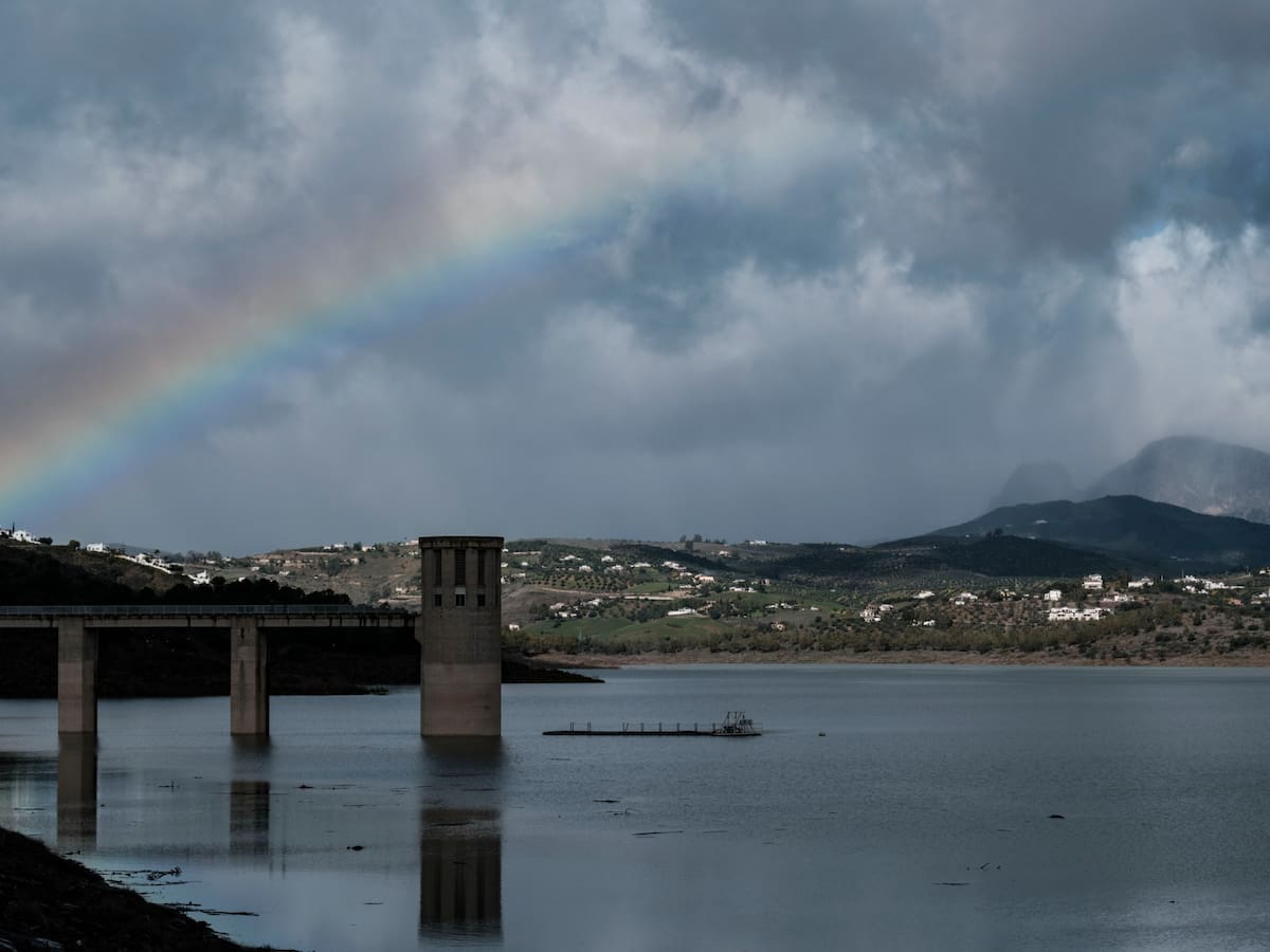 La comarca de la Axarquía deja de tener limitaciones de uso de agua potable