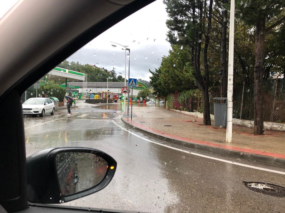 Carretera N-634, a su paso por la gasolinera de Vista Alegra.