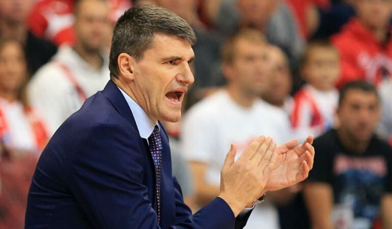 Velimir Perasovic renueva hasta junio de 2.017.