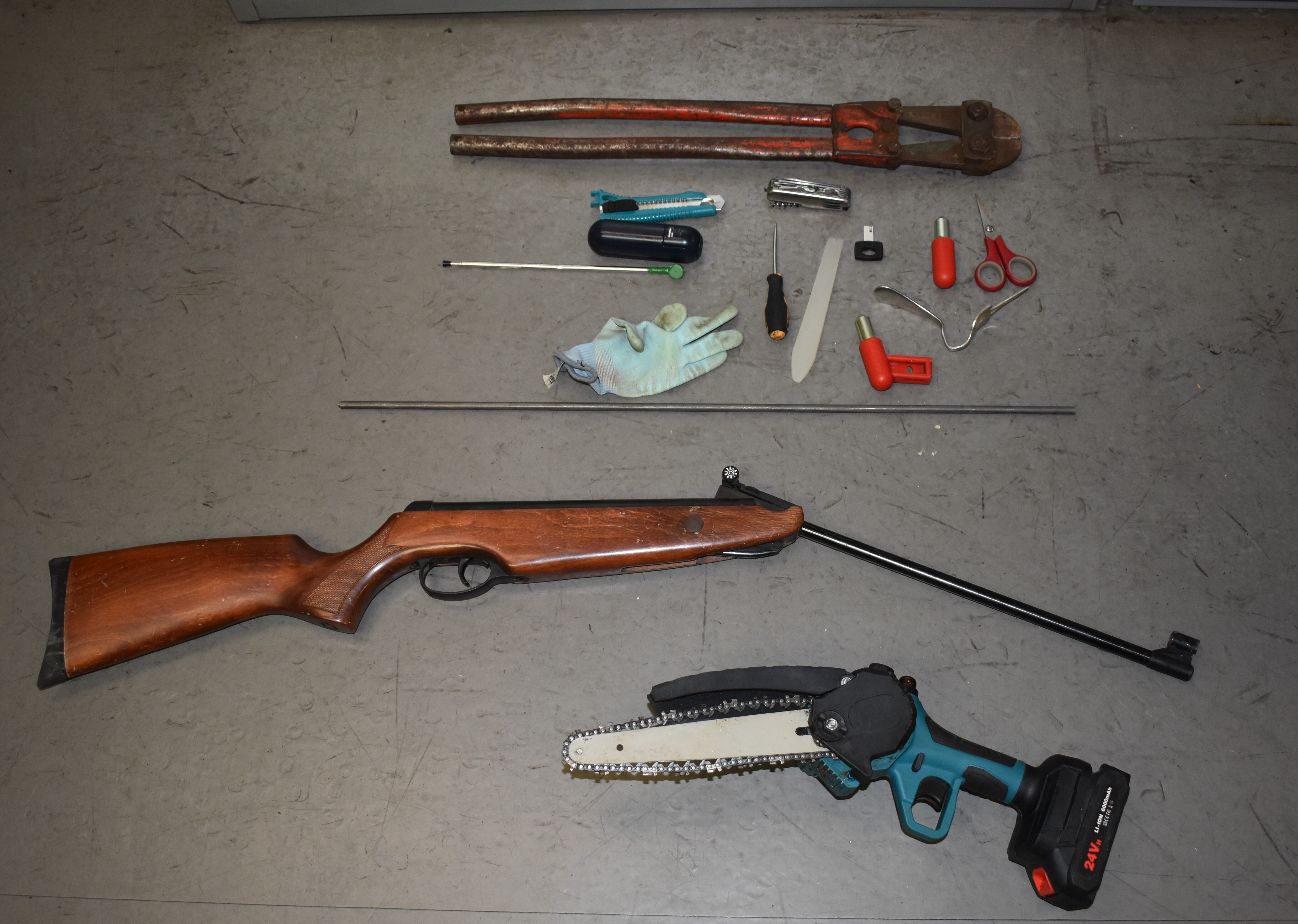 Policía Nacional detiene a una mujer “in fraganti” por robo con fuerza en diversas viviendas unifamiliares de Palencia