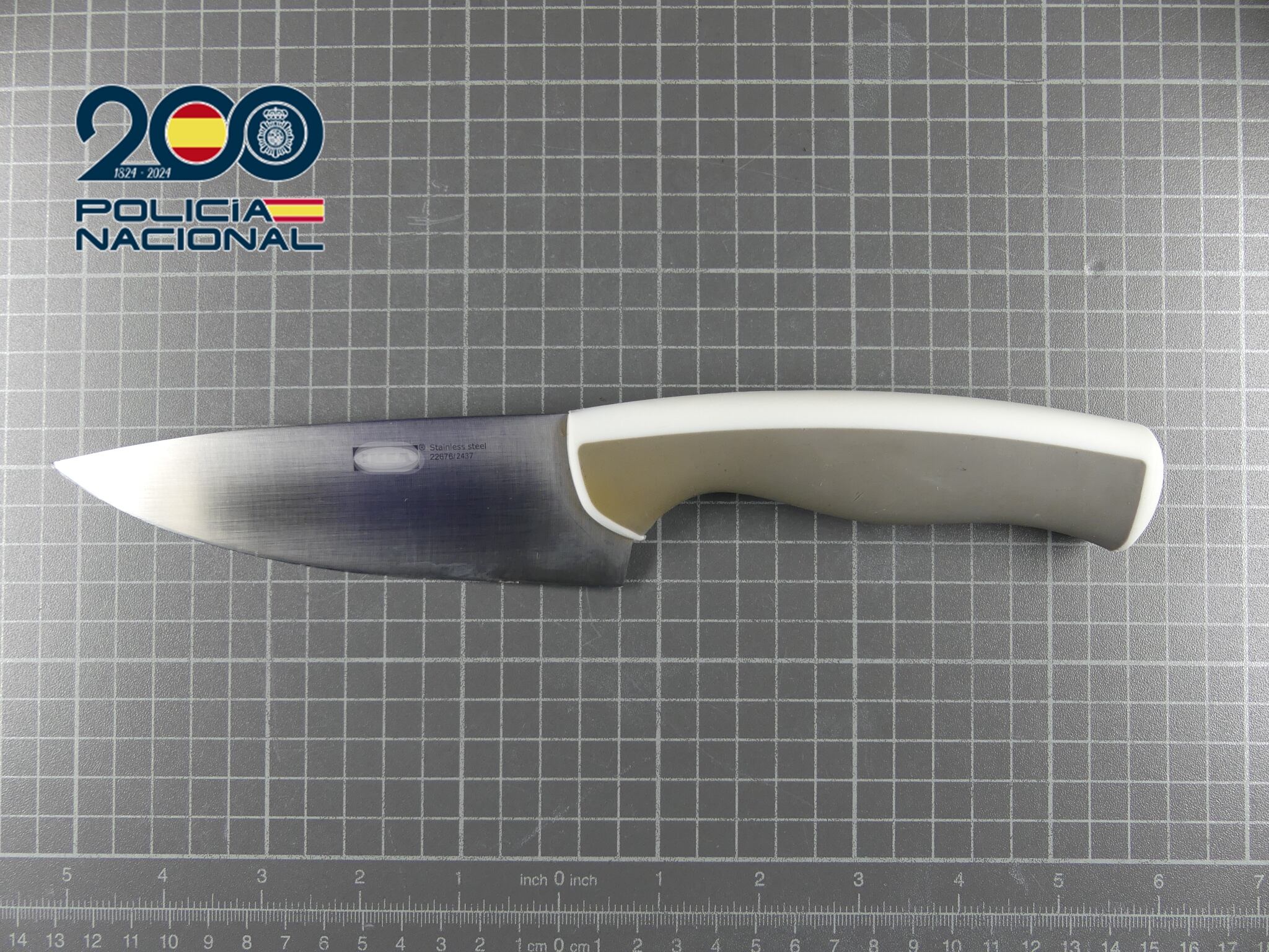 Cuchillo utilizado por un joven detenido en Arrecife por apuñalar a la pareja de su madre.