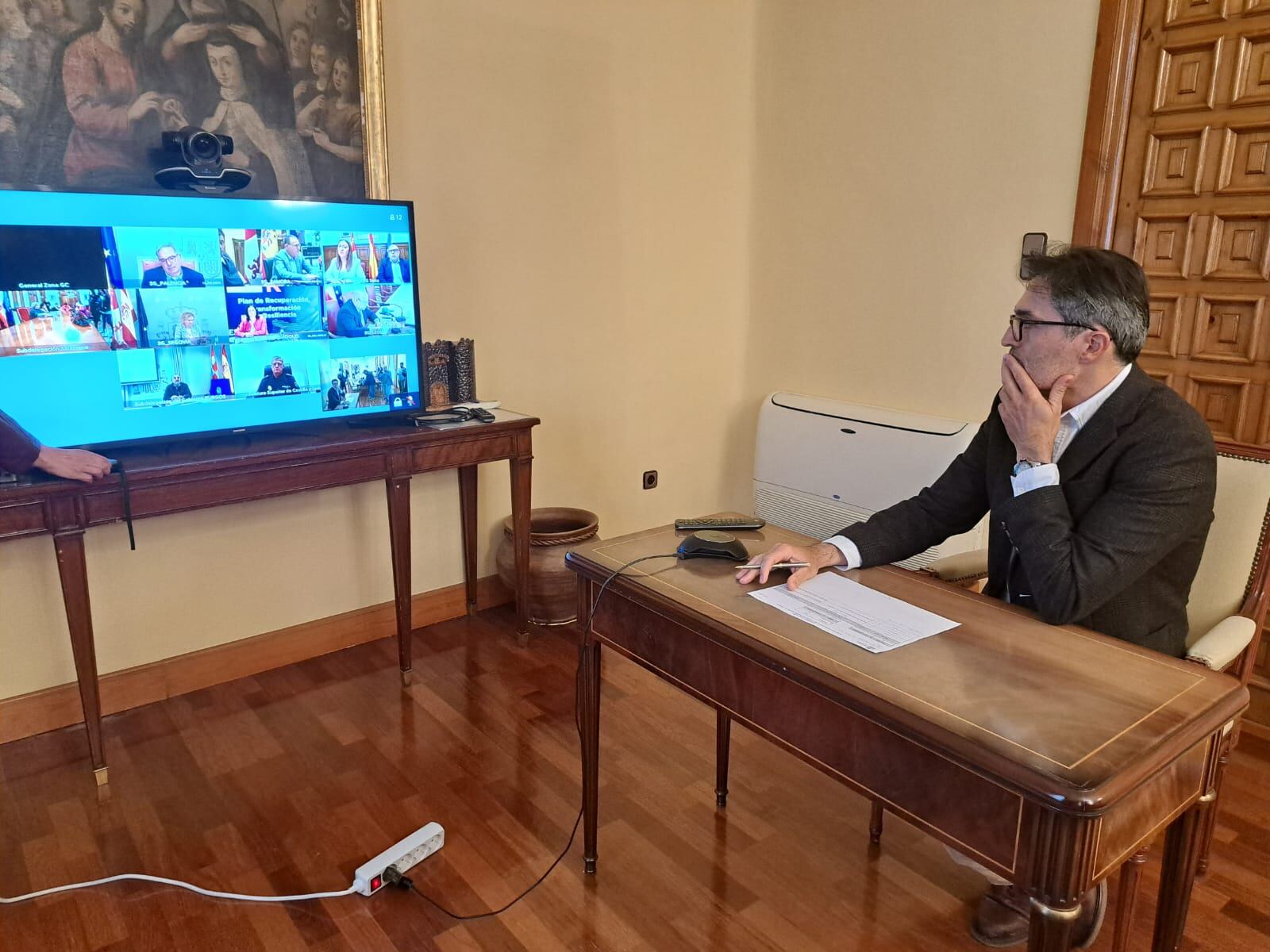 Fernando Galeano informando de las incidencias con el resto de Subdelegados del Gobierno en Castilla y León