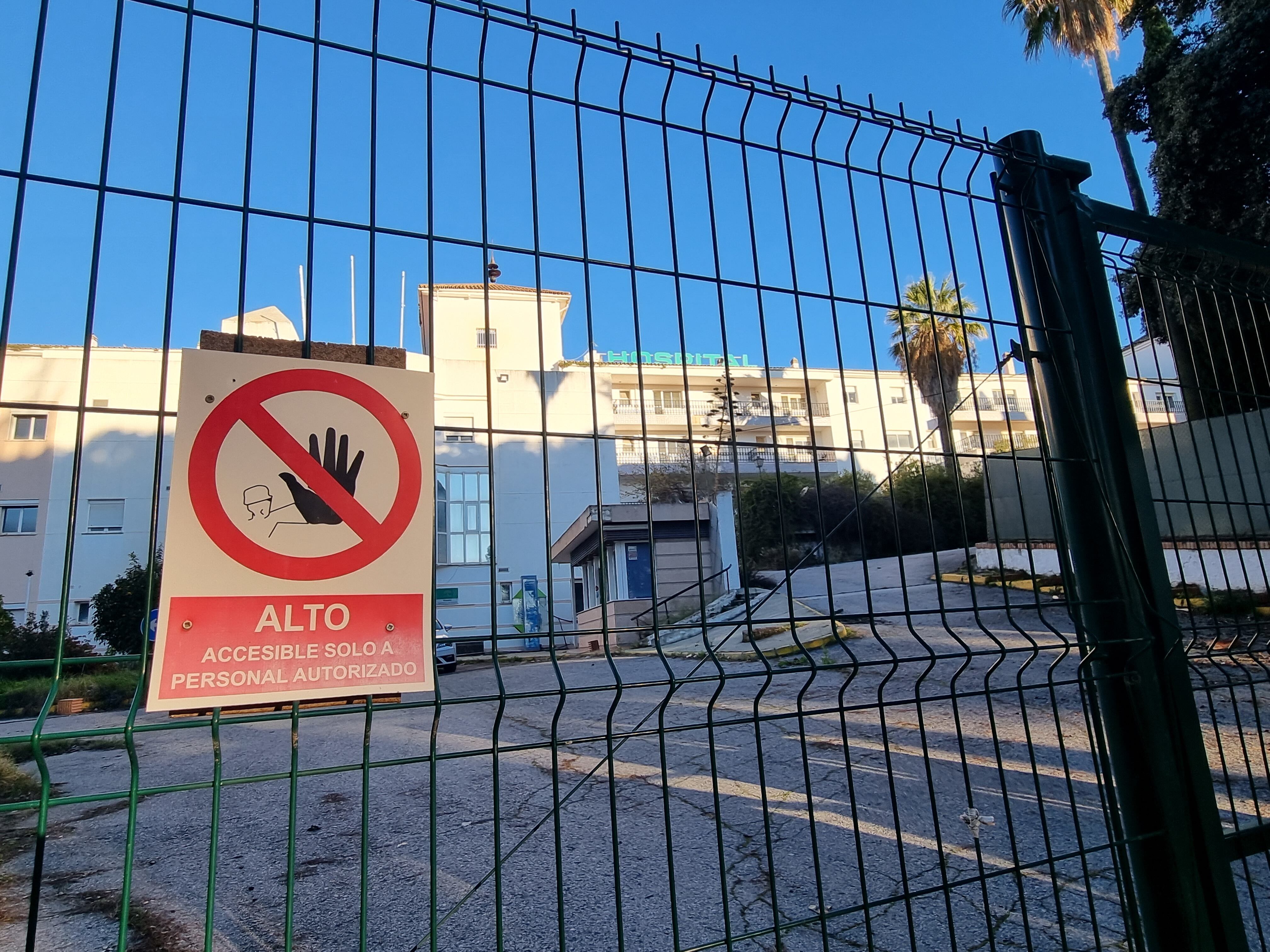 El antiguo Hospital Comarcal de Ronda se encuentra desde hace más de cinco años en estado de abandono