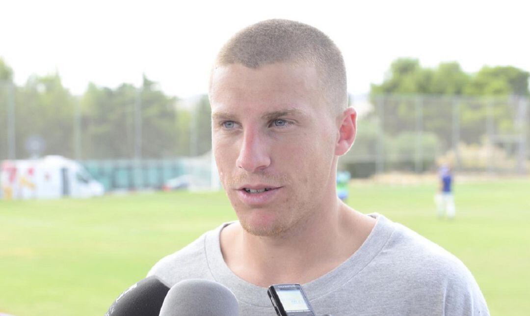 Pep Biel atiende a los medios en la Ciudad Deportiva tras el partido contra el Ebro