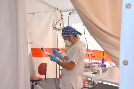 Carpa exterior de triaje.