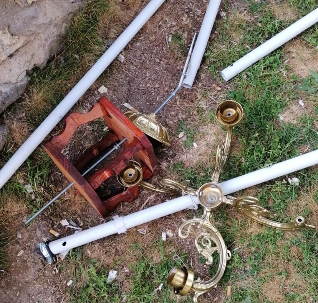 Destrozos en el paso de La Paz de Palazuelos de Eresma