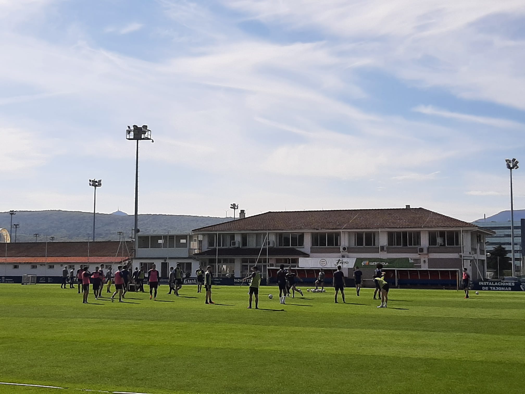 La plantilla de Osasuna al completo en Tajonar