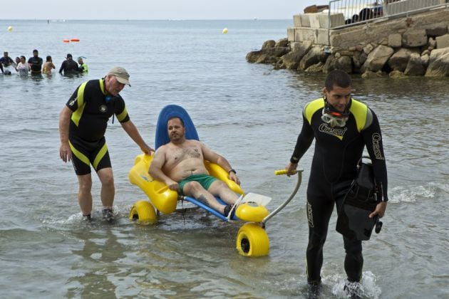 Participantes en la jornada La Mar Solidaria de 2017