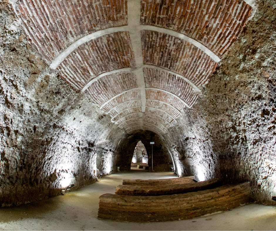 Interior de la Bodega Subterránea Municipal de La Seca