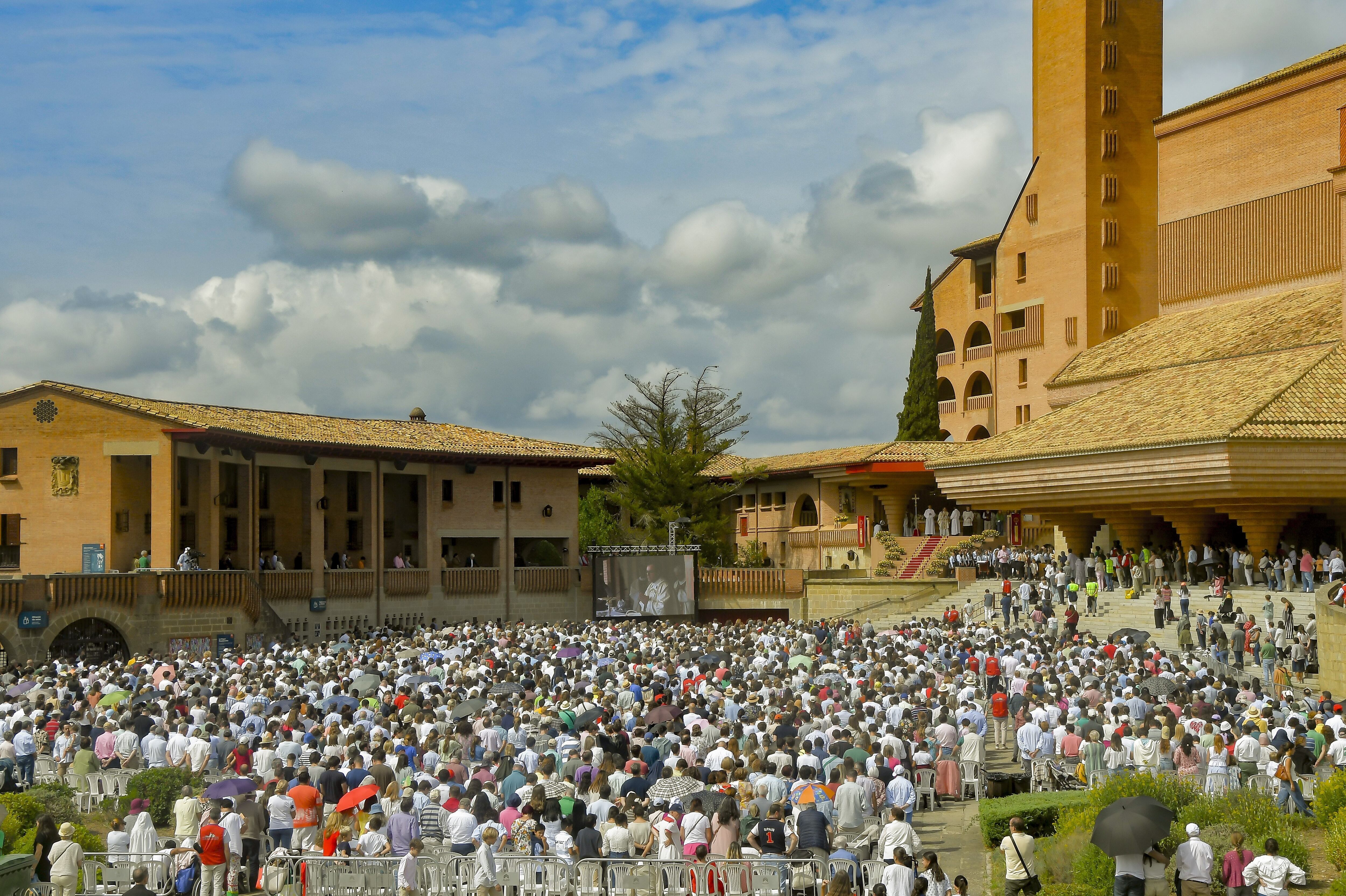 Imagen del acto central de la 33 Jornada Mariana de la Familia en Torreciudad
