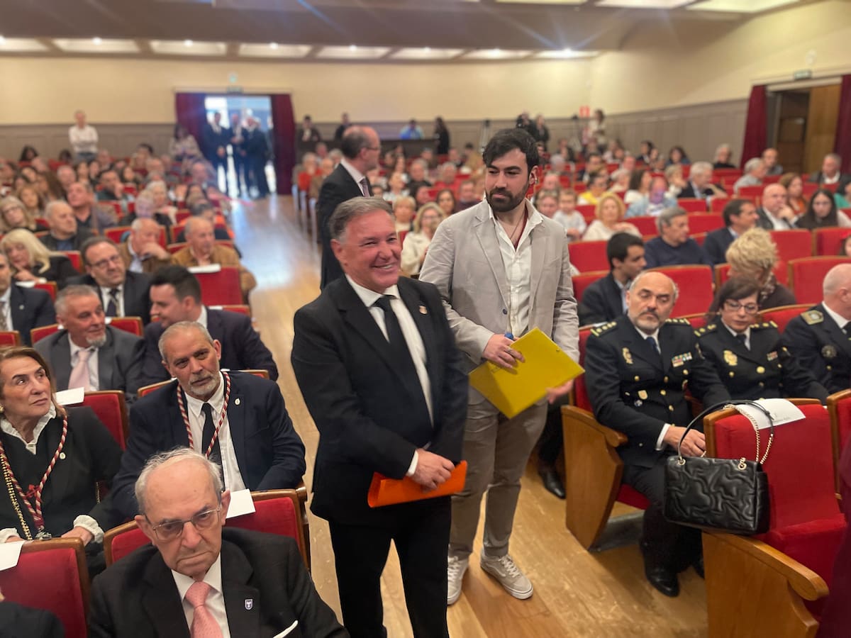 Ponferrada entra en la Semana Santa de la mano del investigador Santos Mayo con las emociones que "remueven el corazón"