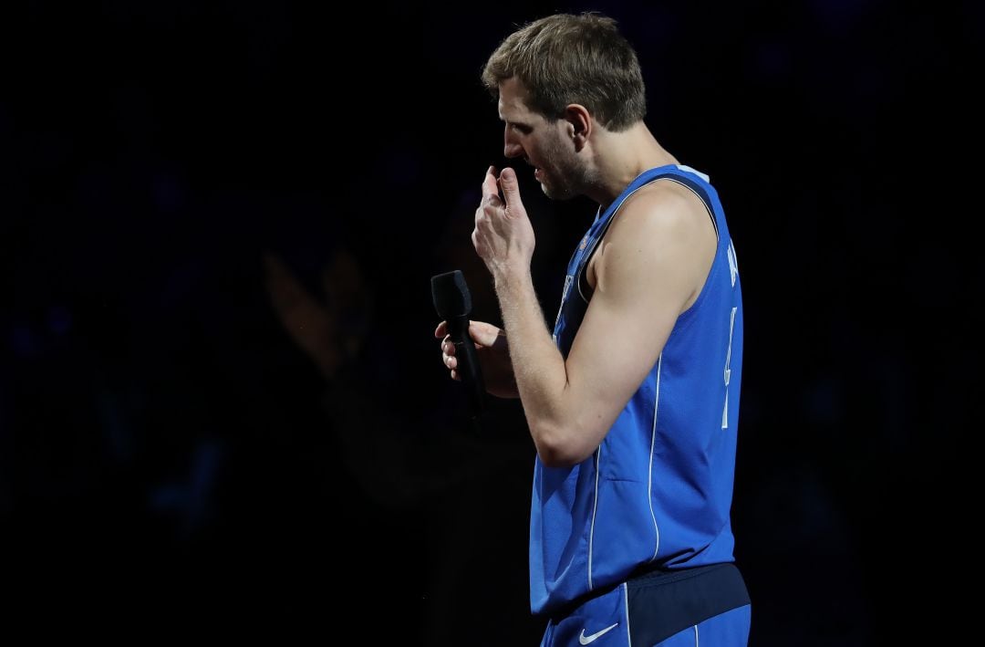 Nowitzki se emociona tras anunciar que será su último partido en casa