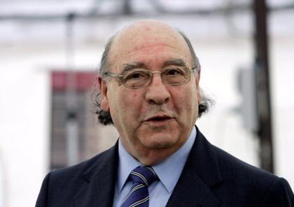 17/03/2021 Xosé Ramón Barreiro, historiador y expresidente de la RAG.
Galicia llora este miércoles al historiador y expresidente de la Real Academia Galega, Xosé Ramón Barreiro. Tras conocerse la noticia de su fallecimiento esta madrugada en A Coruña, las redes sociales se llenaron de palabras de ánimo a sus familiares y mensajes de recuerdo a una figura clave en la defensa del idioma, la cultura y con una importante trayectoria investigadora.
POLITICA GALICIA ESPAÑA EUROPA A CORUÑA SOCIEDAD CULTURA
RAG