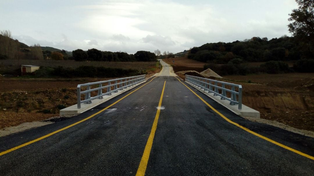 Nuevo puente de Sánsoain