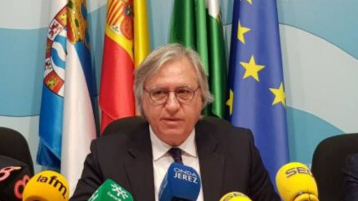 El Partido Popular pide el cese de Paco Camas