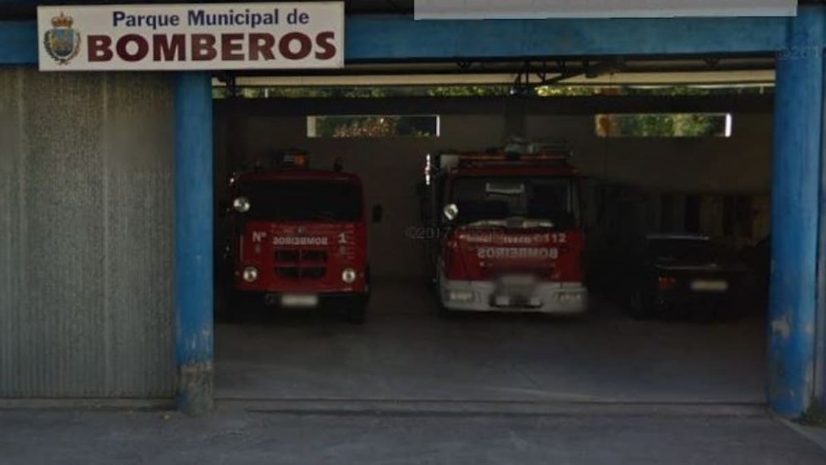Trasladada a un centro sanitario una persona tras un incendio en una vivienda de Ponteareas