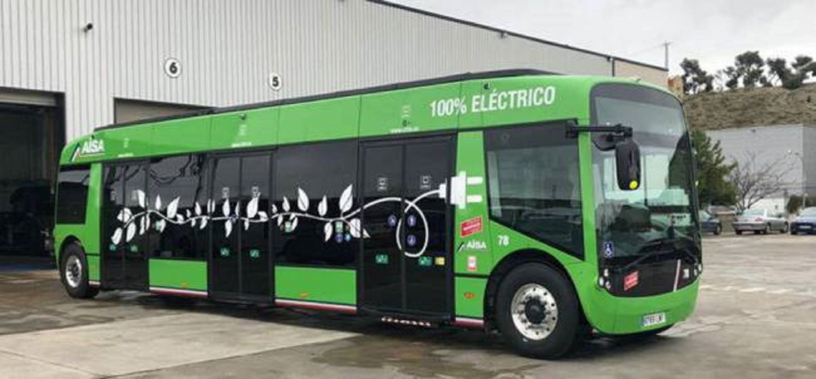 Autobús eléctrico de la Empresa Municipal de Transportes de Fuenlabrada.