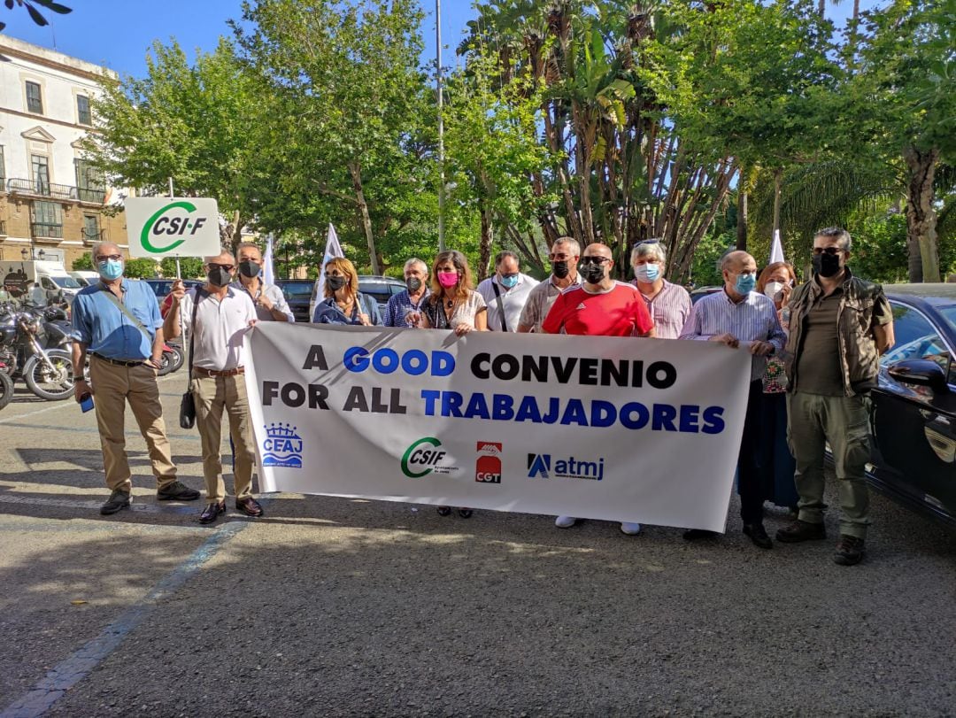 Concentración este martes en el palacio provincial de Diputación 