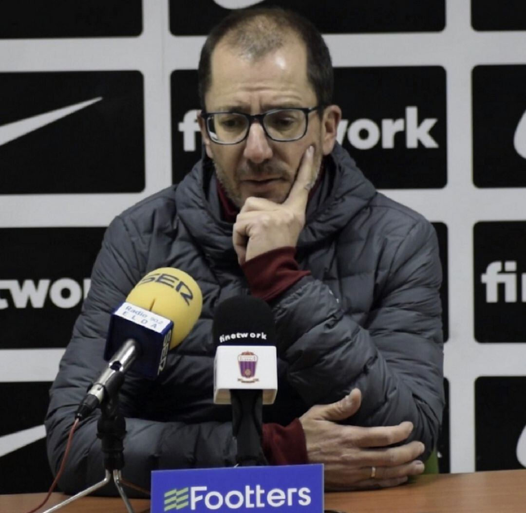 El entrenador del Eldense, José Juan Romero tras la victoria ante el Marchamalo