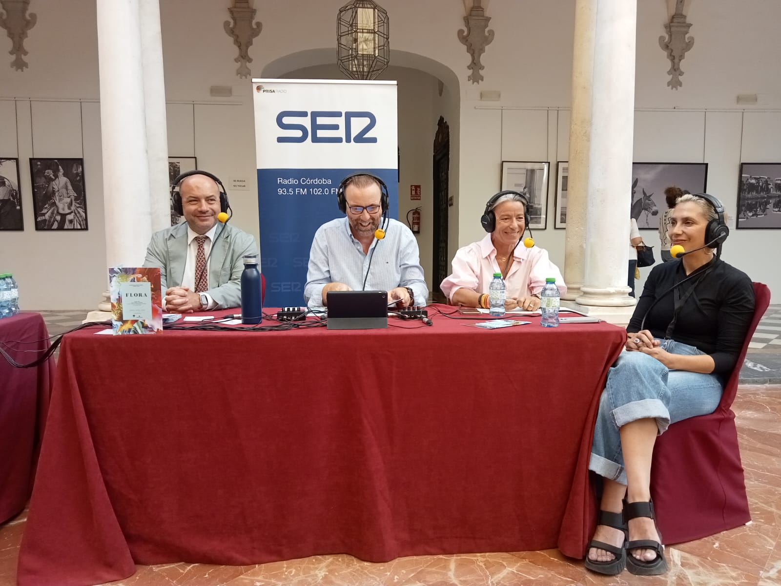 Gabriel Duque, Isabel Albás y María Van den Eyde en el especial Hoy por Hoy Córdoba Flora 25