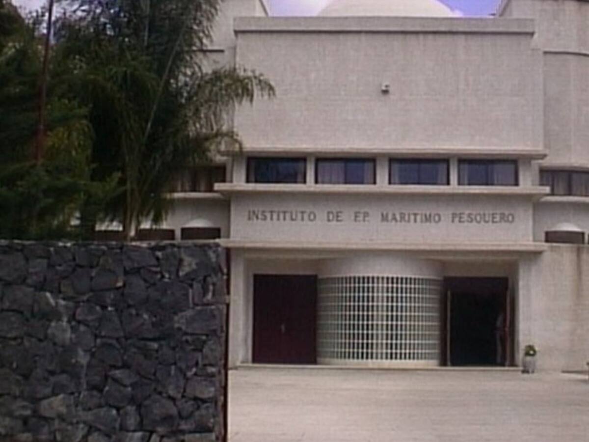 Alumnos del Instituto Marítimo Pesquero llevan dos semanas sin clase presencial por un problema de limpieza