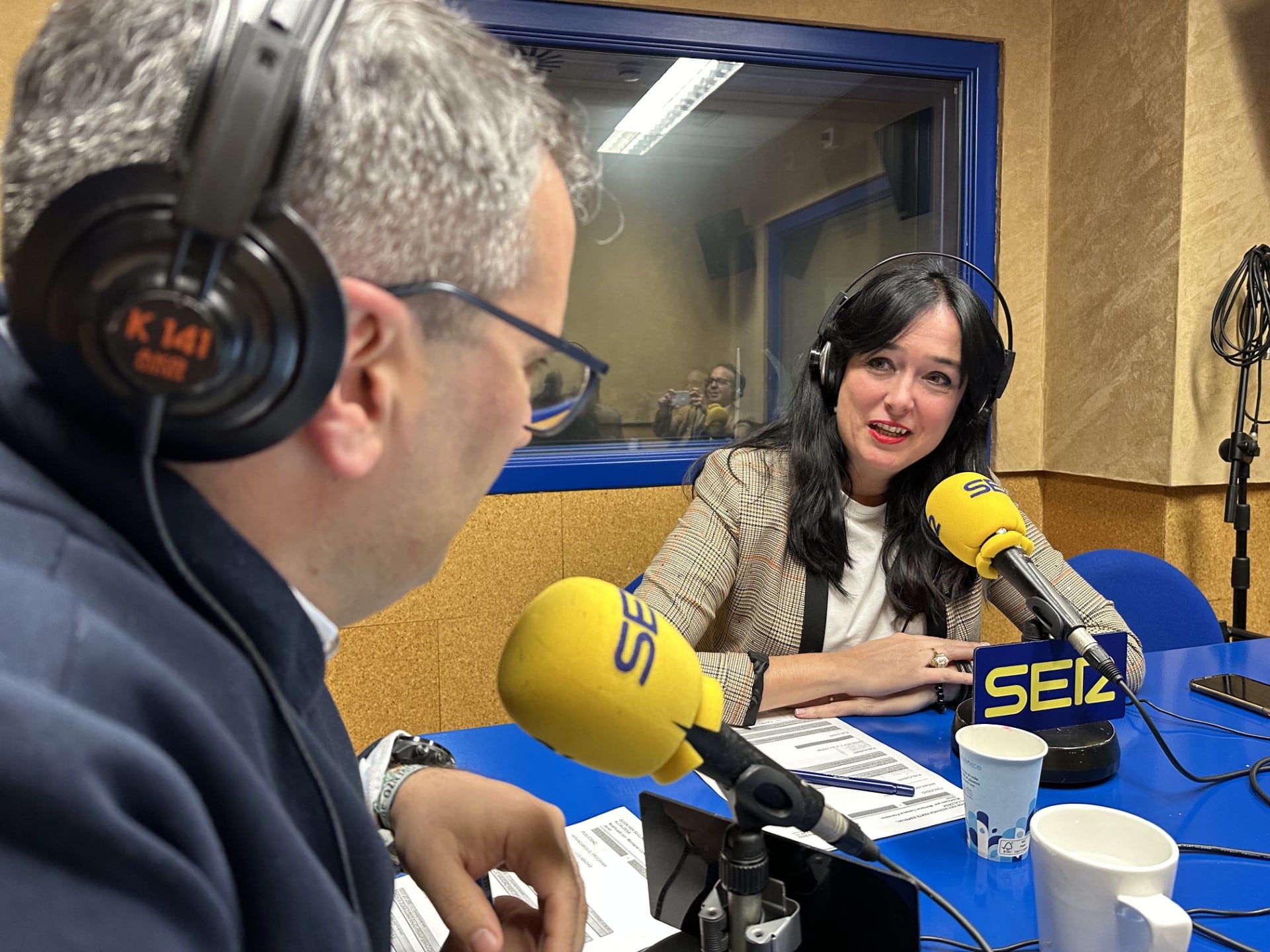 Lorena Orduna alcaldesa de Huesca en el estudio de Radio Huesca