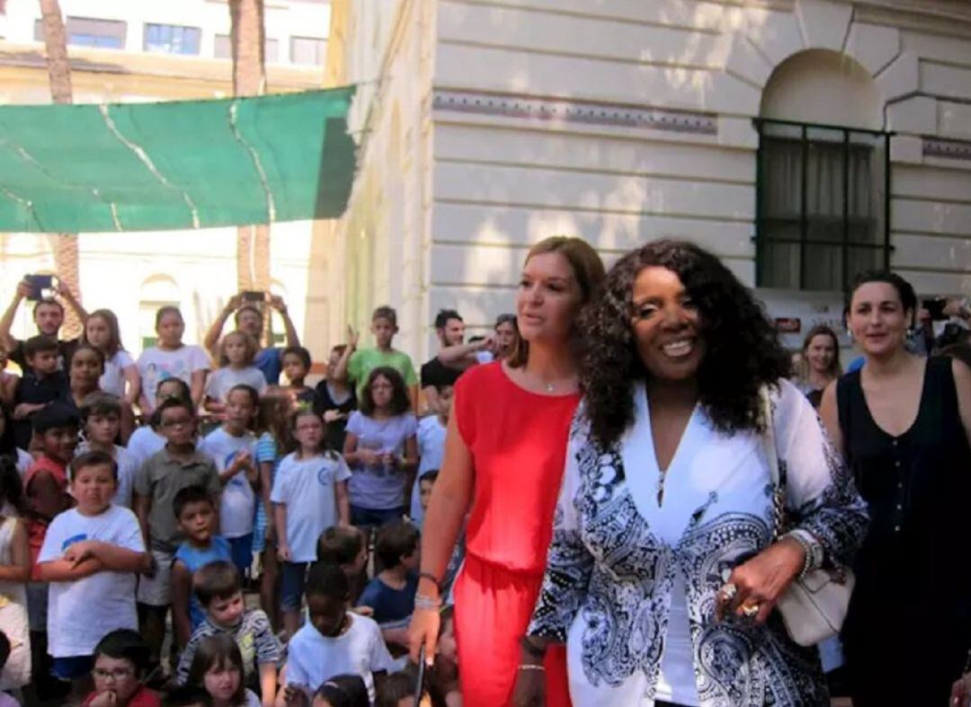 La cantante Gloria Gaynor en su visita a València en 2016