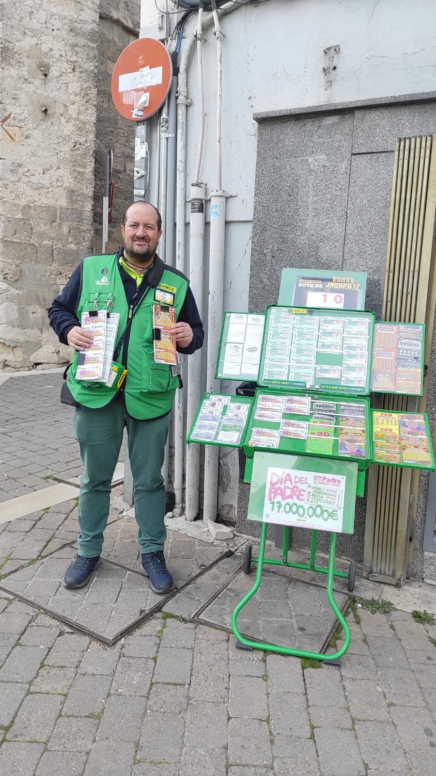 Félix del Caz, vendedor de la ONCE en Cuéllar