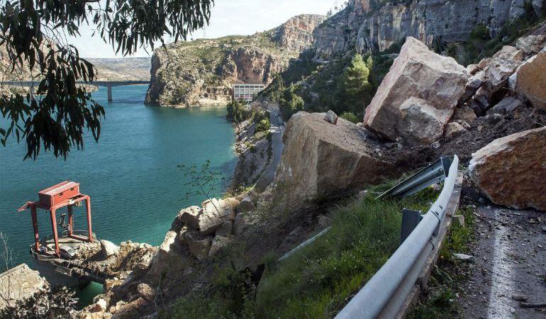 Ladera derrumbada en Cortes de Pallás.