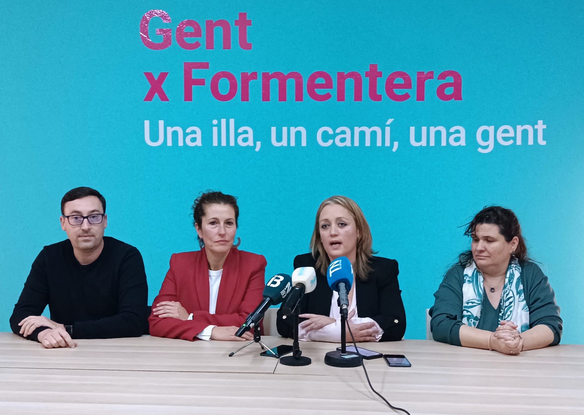 Ferrer y Tur tras su proclamación como candidatas