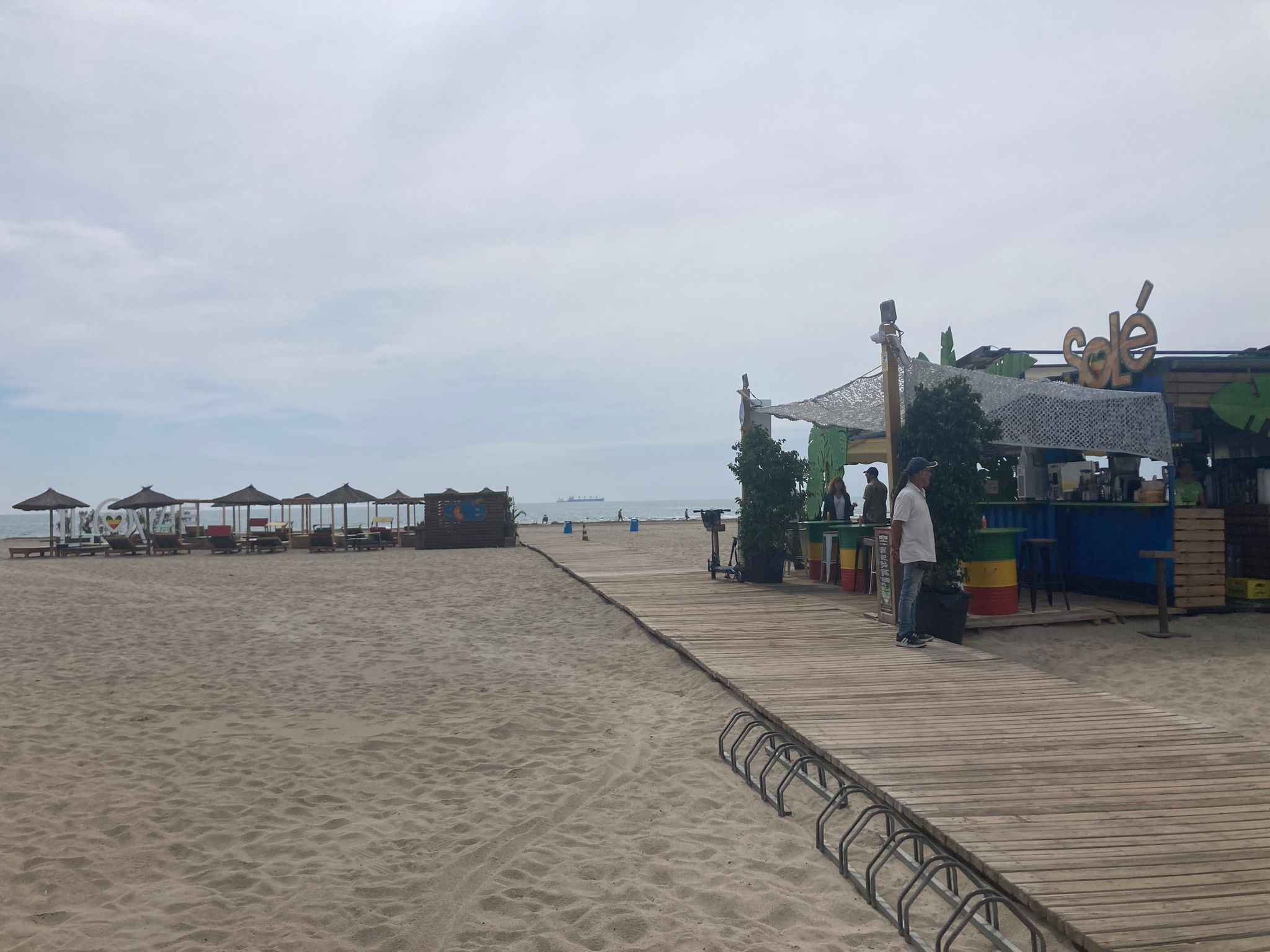 Imagen del chiringuito en la playa del Gurugú del Grao de Castellón