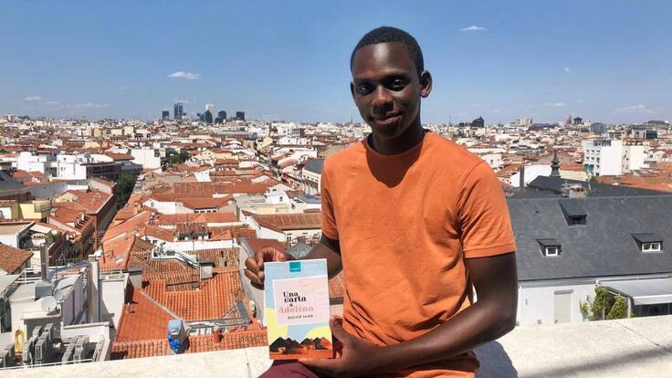 Bachir Samb, autor de ‘Una carta a Adelina’: “Mi hogar es Senegal y es España, tengo dos hogares”