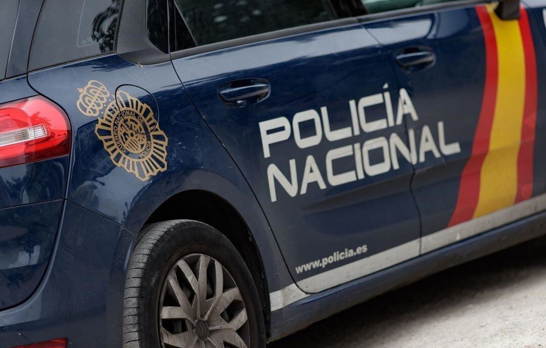 El individuo ha sido detenido por la Policía Nacional