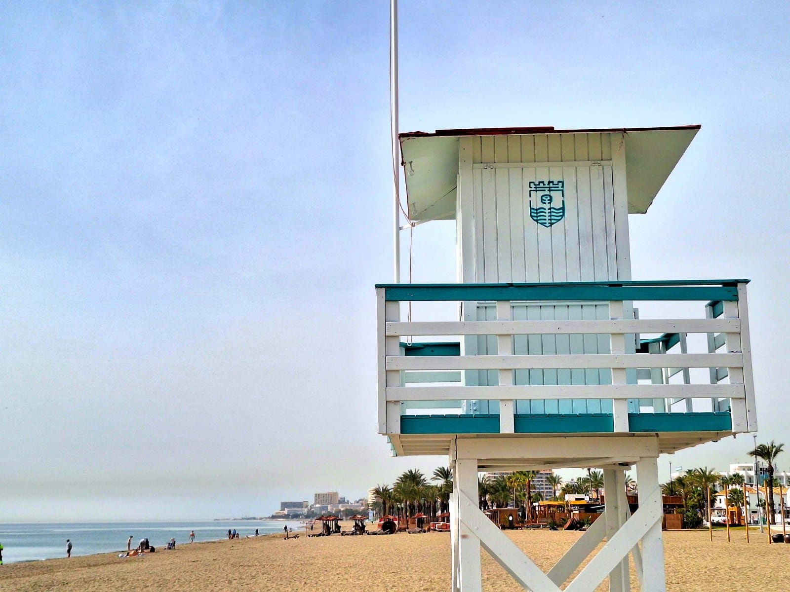 Una de las casetas en las playas de Torremolinos